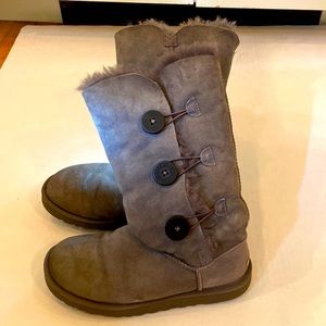 Ugg Bailey Triplet Button Tall Gray Sheepskin shearling Boots